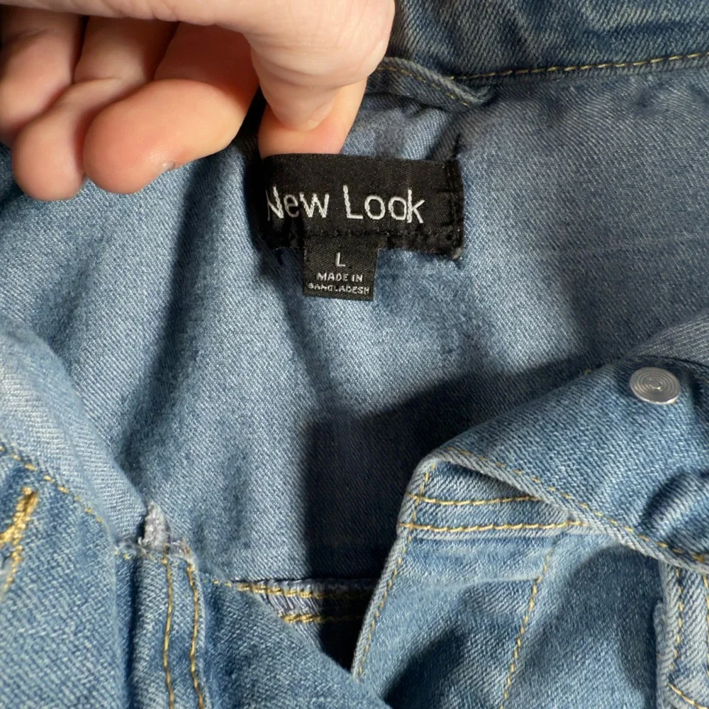 New Look Womens Medium Wash Blue Denim Trucker Jacket Size L Long Sleeve Button - Picture 3 of 6